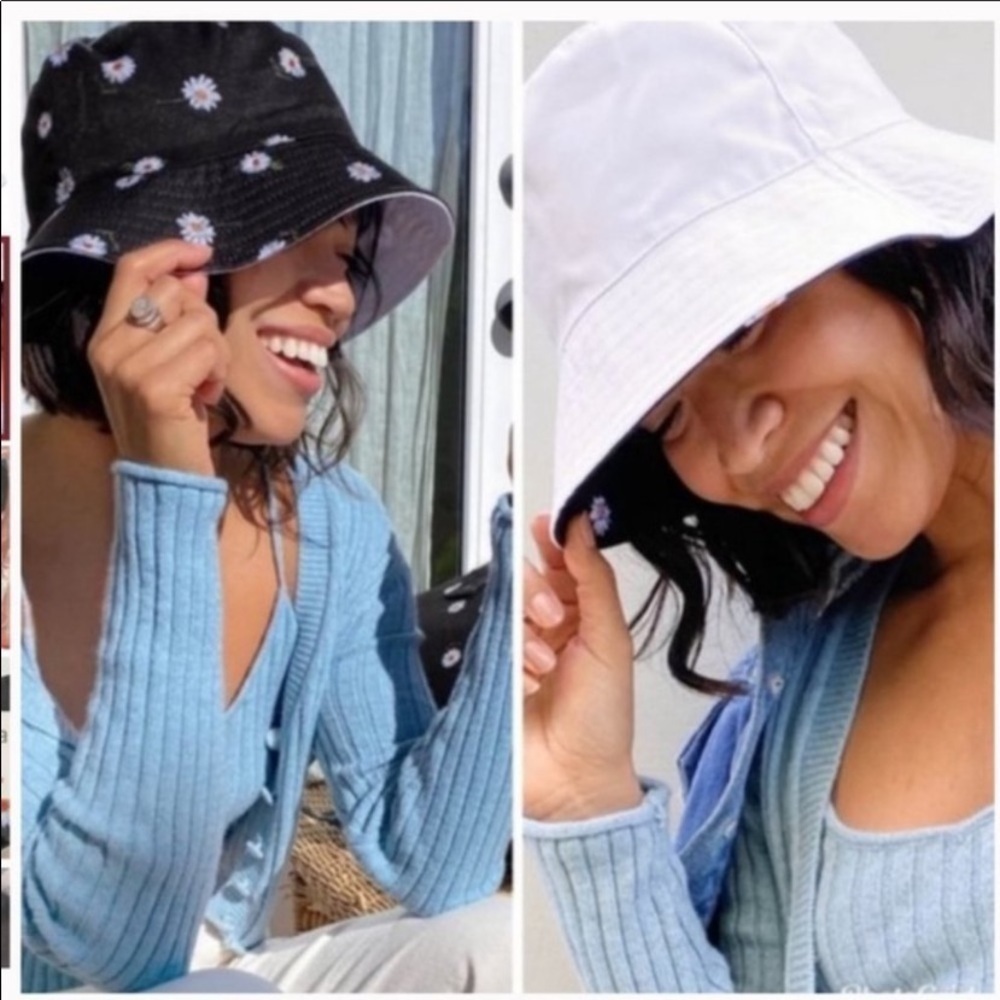 Alice + Olivia Reversible Daisy Bucket Hat Black White NEW